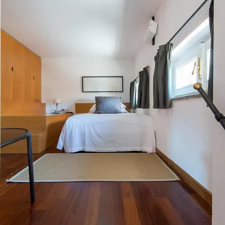 Апартаменты Spanish Steps Vittoria Рим